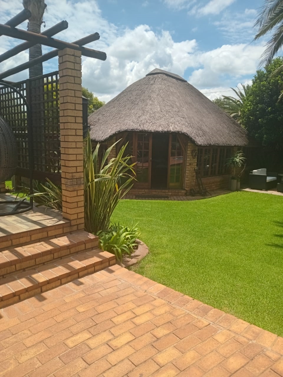 4 Bedroom Property for Sale in Vaalpark Free State